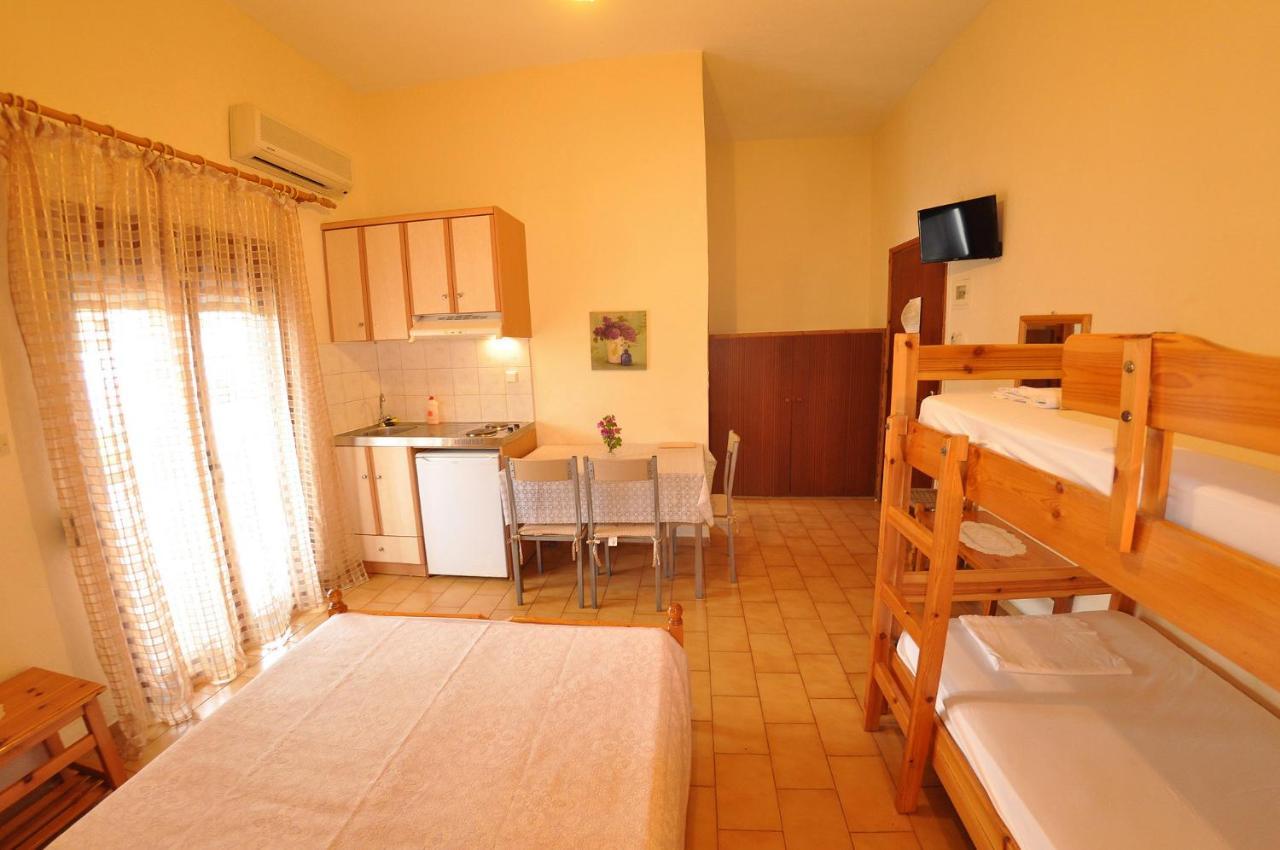 Achilleas Rooms Сивота Экстерьер фото